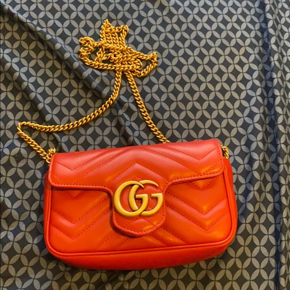 red gucci bag - Picture 1 of 3